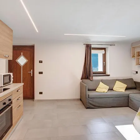 Stefan Trepalle Apartment